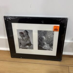 Elegant Black Photo Frame